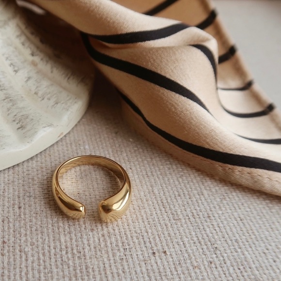 CLOSING SALE! 18K Gold Plated Cuff Ring - Picture 5 of 6